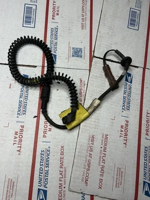 CABLE LUZ ADVERTENCIA FRENO DELANTERO JAGUAR XJ6/XJ40 (DBC10825) Foto 1 de 2