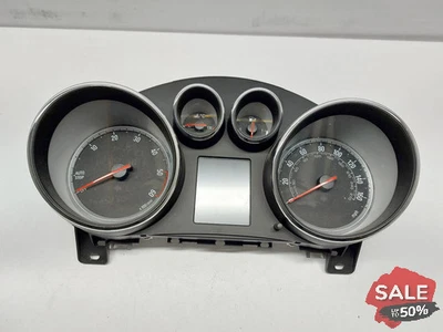 VAUXHALL ASTRA GTC DIESEL SPEEDOMETER INSTRUMENT CLUSTER 2013 13433800 - Image 1 of 4