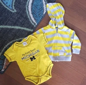 Universidad de Michigan Bebé Sudadera con Capucha Conjunto 3-6 Meses WOLVERINES GO BLUE - Imagen 1 de 5