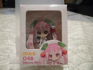 Pin Nendoroid GoodSmile Connect 2 pulgadas Sakura Miku 048 - Imagen 1 de 2