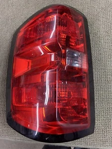 16 Chevrolet Silverado 1500 Driver Left Rear Taillight Assembly OEM - Picture 1 of 6