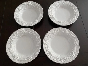 Ancora Italy Large 10" White Soup/Pasta Bowls Raised Grapes Pattern  -SET OF 4 - Picture 1 of 5