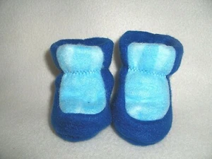 Handmade Fleece Baby Booties Shoes Slippers 0-3 Months Boy Girl Dark Light Blue - Picture 1 of 3