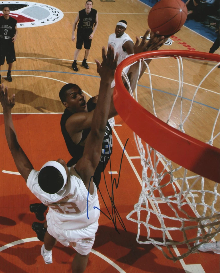 Foto firmada de 8x10 Derrick Favors *UTAH JAZZ* D1 CERTIFICADO DE AUTENTICIDAD GFA Foto 1 de 1