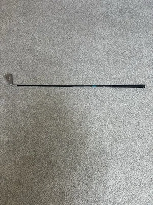 Hierro Titleist U505 utilitario 2 para zurdos Mitsubishi grafito todavía flexible Foto 1 de 4