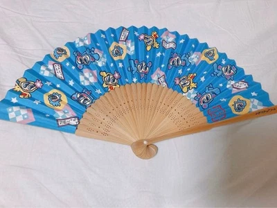 Ventilador plegable Sensu ángel azul Foto 1 de 2