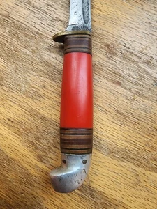 VINTAGE WESTERN FIELD USA FIXED BLADE RED HANDLE HUNTING KNIFE  - Picture 1 of 4