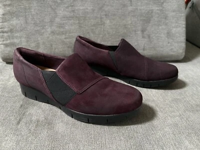 Mocasín Clarks Artesanal Púrpura Oscuro Gamuza Daelyn Monarch Sin Cordones Cómodo Talla 8 Foto 1 de 4
