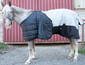 "Delineador de manta de caballo - relleno de polietileno 150 gramos - carcasa exterior 70 denier - 69"" a 84" - Imagen 1 de 4