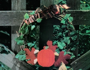 Fall Pumpkin, Acorn & Leaves Wreath - 7 count pc - Plastic Canvas Pattern ONLY - Picture 1 of 2