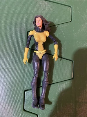 Figura de acción suelta ToyBiz Marvel Legends Kitty Pryde 2006 Giant Man Series 6" Foto 1 de 4