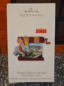 Hallmark 2011 Disney Dumbo "Dumbo nimmt in den Himmel!" Andenken Ornament - Bild 1 von 9