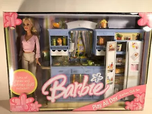 Barbie Play All Day Kitchen Geschenkset Puppe enthalten J1548 Neu im Karton - Bild 1 von 5