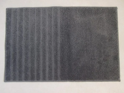 IKEA VINNFAR Badematte Badteppich grau Rippenmuster weich Mikrofaser 40x60 cm - Bild 1 von 3