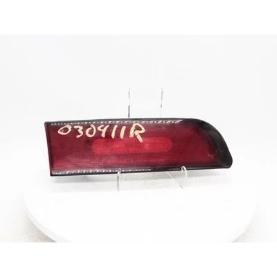 Lámpara trasera Subaru SVX RR 1992 número de pieza - 166-58539R Foto 1 de 4