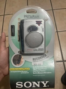 Sony Pressman TCS-30D Handheld Cassette Voice Recorder - Picture 1 of 19
