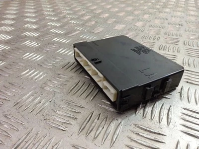 Centralina porta posteriore sinistra LEXUS LS F4 8922350280 4.60 benzina 2008 30998467 - Immagine 1 di 4