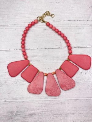 Colar declaração robusto resina acrílica moda Alisha D pedra denim - Imagem 1 de 3