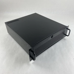 Advantech HPC-7320MB-00XE 3U Compact Rackmount Chassis - Picture 1 of 24