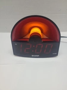 Vintage Sharp Super Load SPC 1180 Wecker mit warm leuchtendem Nachtlicht - Bild 1 von 7