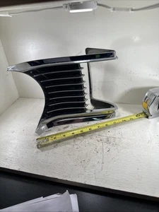 Used OEM C8MB13A242A Ford 1968 Mercury Monterey/Park Lane Headlight Bezel RH - Bild 1 von 14