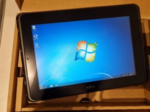 New FUJITSU STYLISTIC Q550 TOUCH SCREEN Tablet Atom Z670 1.5Ghz, 2GB, 30GB SSD - Picture 1 of 18