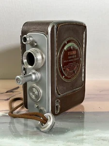 VINTAGE BELL & HOWELL FILMO AUTO-8 CAMERA W/LEATHER CASE [WORKS] - Picture 1 of 10