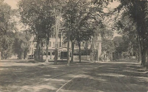 Waterville ME Elmwood Hotel Trolley Tracks in 1907 Postcard - Picture 1 of 2