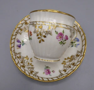 KPM Berlin Rocaille Mokkatasse mit Teller Gold Blumen 1. Wahl - Bild 1 von 14