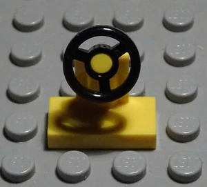Lego Steering Wheel 1X2 Yellow Black 2 Pieces - Picture 1 of 1