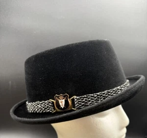 Stemma uomo vintage VELLUTO Fedora Byron NY St Elmo Lion vedi foto - Foto 1 di 15