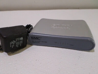 SMC Networks EZ Switch SMCFS5 5-Port 10/100 Ethernet Switch w/ Power Supply - Image 1 of 4
