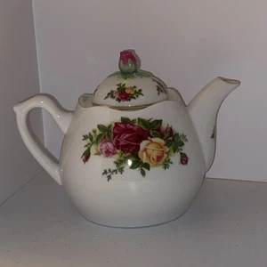 Old Country Roses Royal Albert England Tetera y Tapa Borde Dorado Rosa - Imagen 1 de 7
