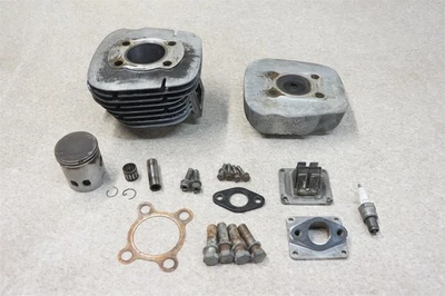 Yamaha AT2 125 1972 72 OEM cilindro de motor extremo superior jarra y pistón  Foto 1 de 4