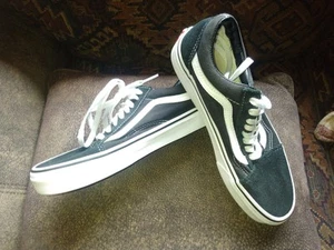 Suede Leather VANS Old Skool Men's 7 Wmns 8.5 Low Top Black & White GREAT SHAPE! - Picture 1 of 10