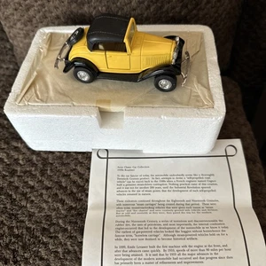 Avon Classic Car Collection 30er Jahre Roadster, neu in Box mit Papier und Ständer - Bild 1 von 1