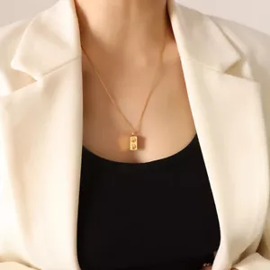 Colgante Lego Oro 18K, Boho Lego Ladrillo Delicado Collar, Minimalista Elegante Mujer - Imagen 1 de 7