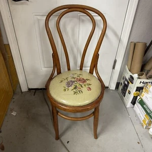 Thonet Style Bentwood Chair Bistro Cafe Ice Cream Parlor Oak? Needlepoint Seat - Picture 1 of 8