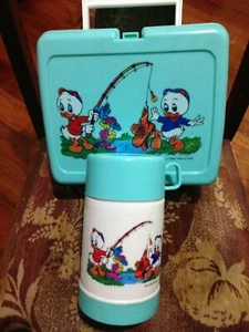 VINTAGE BABY DONALD DUCKS LUNCH BOX 1970s with DRINKING THEMOS - Picture 1 of 3