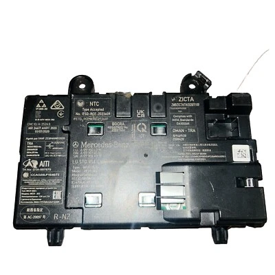 Estación de carga inalámbrica MERCEDES-BENZ GLE W167 A1779004710 GLE350 Foto 1 de 4