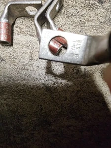 QTY 10 BURNDY YA-L TERMINAL LUG 1-HOLE 90-DEGREE Red DIE 3/8" STUD #8 STR - Picture 1 of 3
