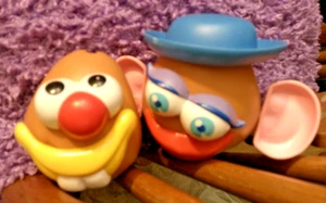 Mr. and Mrs. Potato Head Figures - Set of 2 Figures PLUS EXTRAS AS PICTURED - Picture 1 of 3