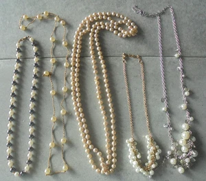 5 x Halsketten Perlen hell/beige verschiedene Konvolut versch. Designs Nr. 7051 - Bild 1 von 7
