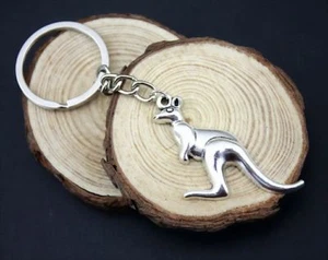 Llavero colgante canguro hecho de metal - Imagen 1 de 1