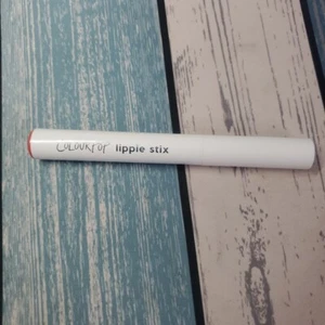 ColourPop Lippie Stix Matte Lipstick ~ CHI CHI ~ 0.035oz ~ NEW No Box - Picture 1 of 6