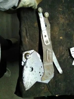 REGULADOR VENTANA TRASERA IZQUIERDA CONDUCTOR ESTACIÓN MANUAL WGN SE ADAPTA 71-76 BUICK 11861 Foto 1 de 3