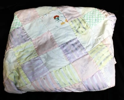 Edredón Completo Chatarra Años 80 Hecho a Mano Cuadrado Pasteles Rayas Flor Casa de Campo Foto 1 de 4