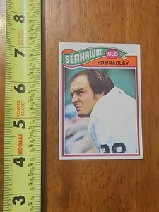 TOPPS 1977 FOOTBALL CARD ED BRADLEY #266 SGUALCITO - Foto 1 di 3