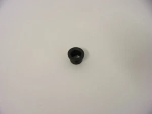Johnson Evinrude OMC 310372 0310372 grommet NOS - Picture 1 of 6