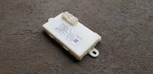 Mercedes Keyless Steuergerät A 2129001929 A 2129010107 - Picture 1 of 3